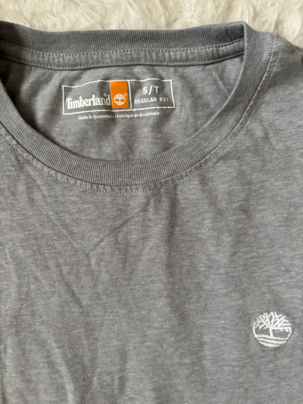 Timberland Men’s Casual Grey Short Sleeve Crew Tee with White Logo - Picture 2 of 3
